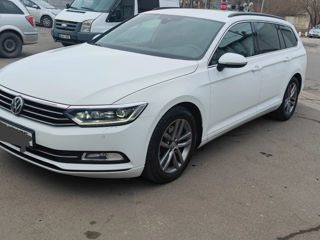 Volkswagen Passat foto 2