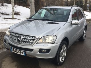 Mercedes ML Class foto 1