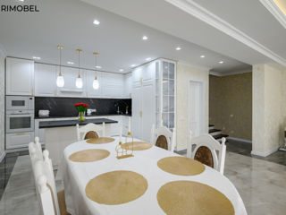 Bucătărie neoclasică alb, cu o insulă luminoasă. foto 10