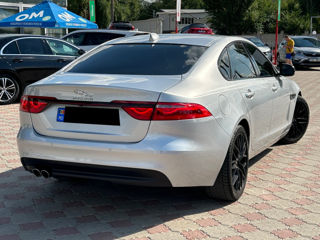 Jaguar XF foto 3