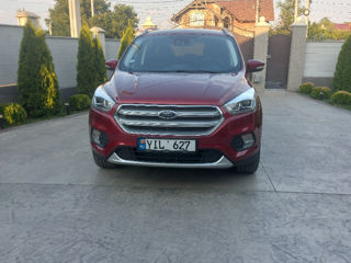 Ford Kuga foto 2