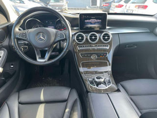 Mercedes C-Class foto 7