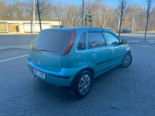 Opel Corsa foto 4