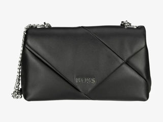 BOSS - черная сумка на плечо, 100% кожa, новая с биркой