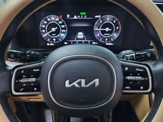 KIA Carnival foto 8