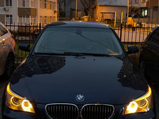 BMW 5 Series foto 2