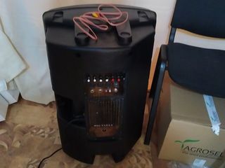 Calonca activă M-Voice la 15 Diumi puterea de 500 W , microfon , la pretul de 3500 lei foto 2