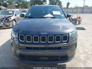 Jeep Compass foto 2