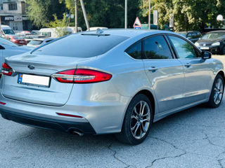 Ford Fusion foto 3