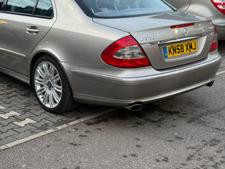 Mercedes E-Class foto 2