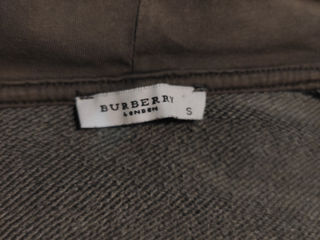 Pulover Burberry de culoare verde, uzat, stare bună. foto 2