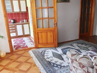 Apartament cu 2 camere, 45 m², Centru, Chișinău foto 1