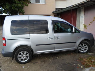 Volkswagen Caddy foto 2