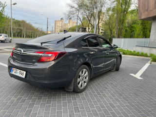 Opel Insignia foto 2