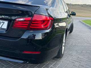 BMW 5 Series foto 4