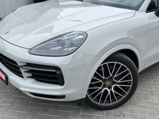 Porsche Cayenne Coupe foto 2