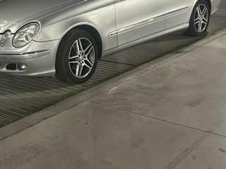 Mercedes E-Class foto 2