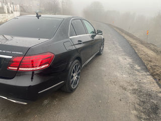 Mercedes E-Class foto 7