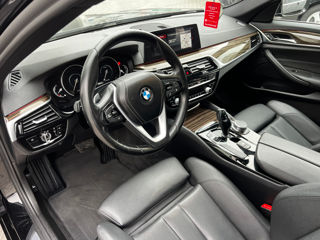 BMW 5 Series foto 10