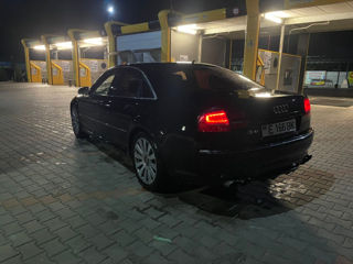 Audi A8 foto 4