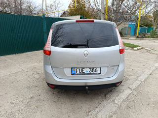 Renault Grand Scenic foto 4