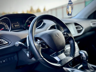 Peugeot 308 foto 15