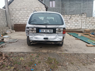 Volkswagen Sharan foto 2