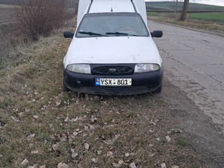 Ford Courier foto 4