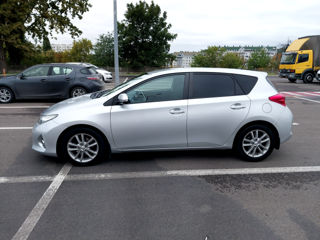 Toyota Auris foto 2