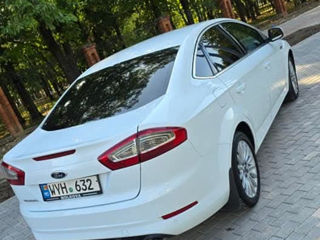 Ford Mondeo foto 6