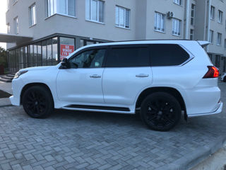 Lexus LX Series foto 3