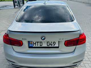 BMW 3 Series foto 6