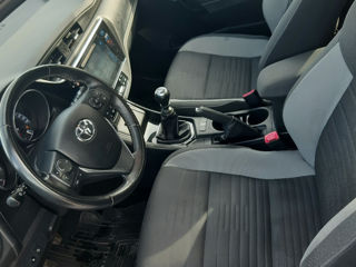 Toyota Auris foto 4