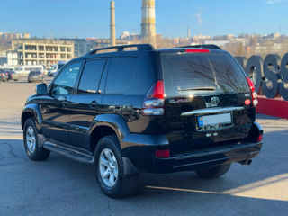 Toyota Land Cruiser Prado foto 8