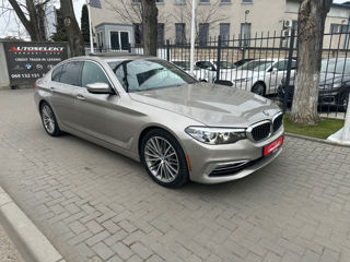 BMW 5 Series foto 3