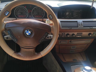 BMW 7 Series foto 7