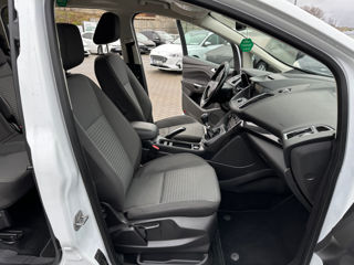 Ford Grand C-MAX foto 18