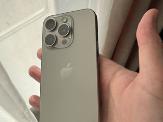 iPhone 15 Pro Natural Titanium 128GB foto 2