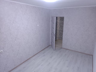 Apartament cu 2 camere, 58 m², Tineret, Ungheni foto 2