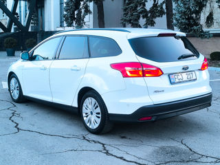 Ford Focus foto 2