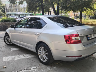 Skoda Octavia foto 3