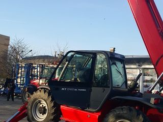 Se vinde Încărcător telescopic Manitou MT 1740 SL foto 2