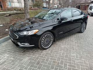 Ford Fusion foto 2