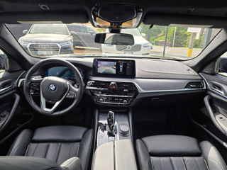 BMW 5 Series foto 9