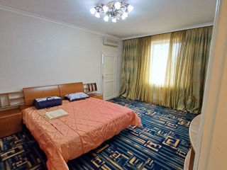 Apartament cu 3 camere, 148 m², Centru, Chișinău