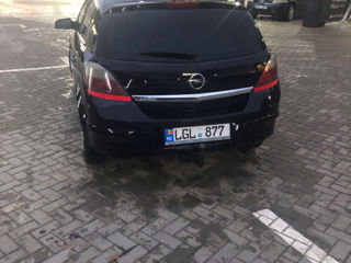 Opel Antara foto 2