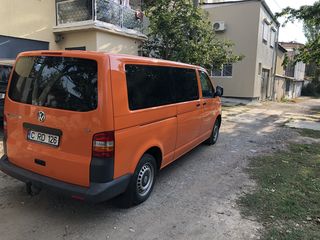 Volkswagen T5 foto 2