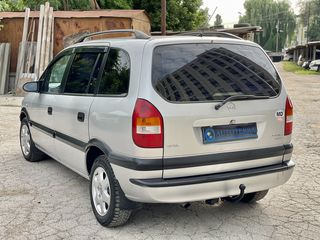 Opel Zafira foto 5