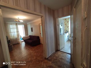 Продаю от хозяина 2х комнатную квартиру с большой лоджией - ( она как ещё 1 комната +-15м.кв.) foto 1