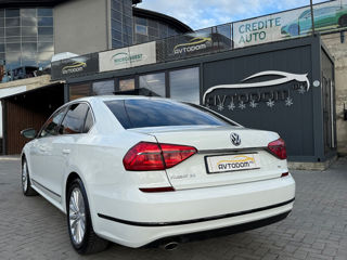 Volkswagen Passat foto 3